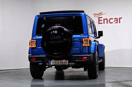 Jeep Wrangler 2.0 Overland Power Top 4Door 4xe — пробег 46 045 км — фото 4 из 5