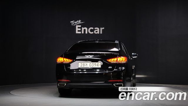 Hyundai Genesis из Кореи Encar