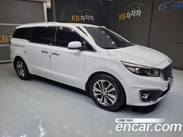 Kia Carnival из Кореи Encar