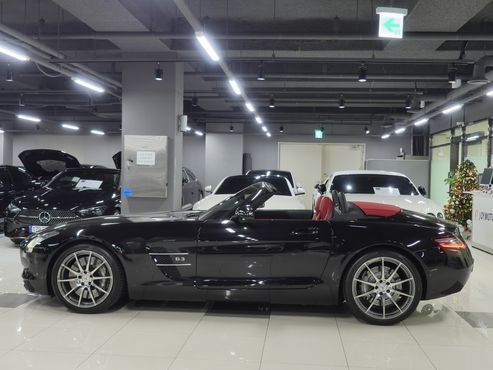 Mercedes-Benz SLS AMG Roadster C197 — пробег 16 900 км — фото 2 из 5