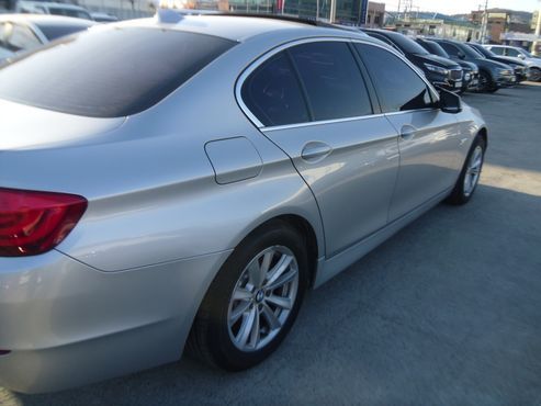 BMW 5-Series 525d xDrive — пробег 243 500 км — фото 5 из 5