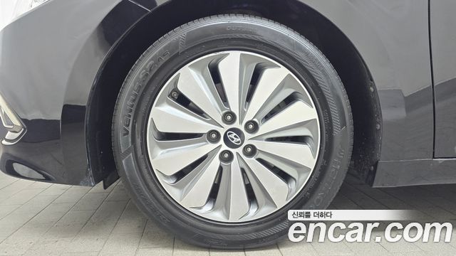 Hyundai Grandeur Premium — пробег 177 953 км — фото 5 из 5
