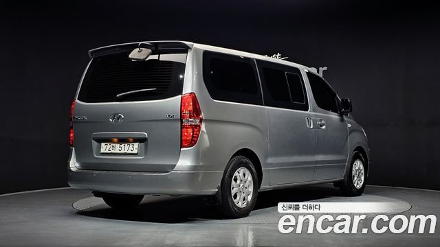 Hyundai Starex 11-Seater Wagon CVX Premium — пробег 176 258 км — фото 2 из 5