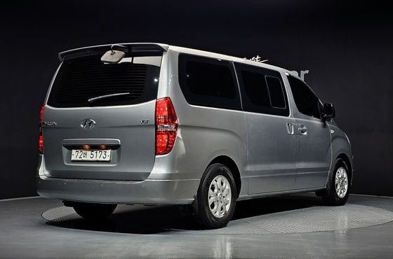 Hyundai Starex 11-Seater Wagon CVX Premium — пробег 176 258 км — фото 2 из 5
