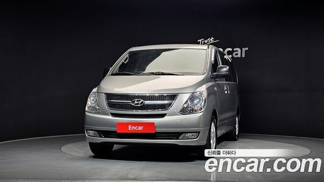 Hyundai Starex 11-Seater Wagon CVX Premium — пробег 176 258 км — фото 3 из 5