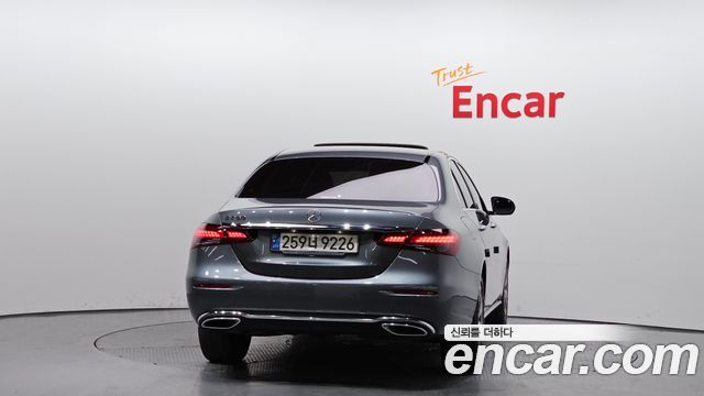 Mercedes-Benz E-Class из Кореи Encar