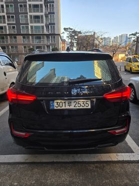 Ssangyong Rexton Diesel 2.2 4WD The Black — пробег 80 000 км — фото 2 из 5