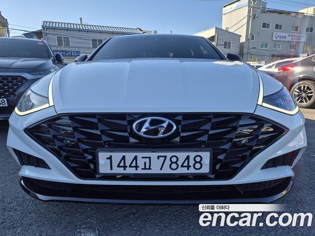 Hyundai Sonata 2.0 Premium Plus — пробег 58 042 км — фото 1 из 5