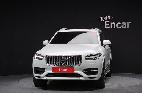 Volvo XC90 T8 Inscription Hybird — пробег 23 260 км — фото 3 из 5