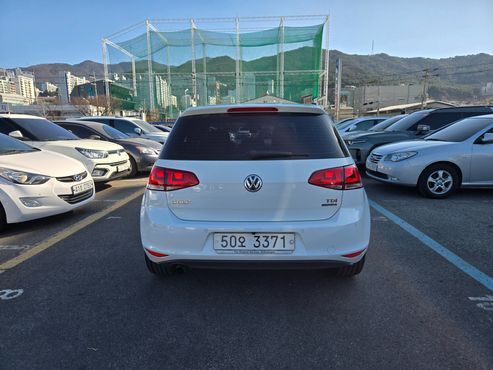 Volkswagen Golf 1.6 TDI — пробег 88 385 км — фото 5 из 5