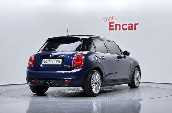 Mini Cooper 5Door Standard 3rd — пробег 72 043 км — фото 2 из 5