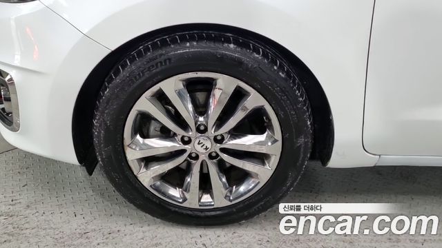 Kia Carnival 9-seater Prestige — пробег 183 552 км — фото 5 из 5