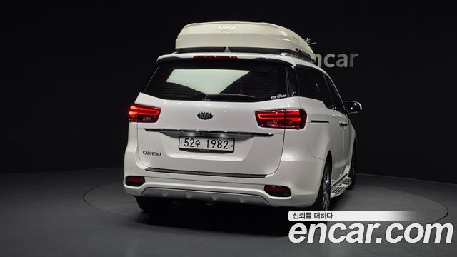 Kia Carnival 9-Seater Noblesse Special — пробег 131 424 км — фото 4 из 5
