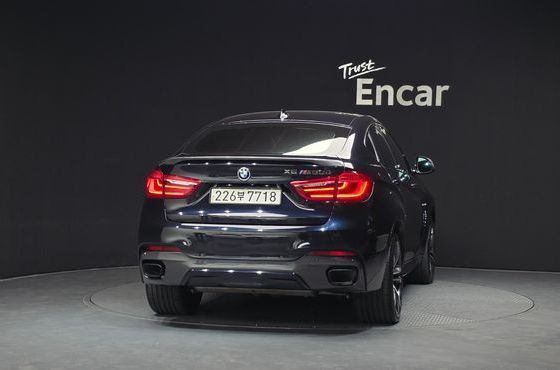 BMW X6 M50d — пробег 113 735 км — фото 4 из 5
