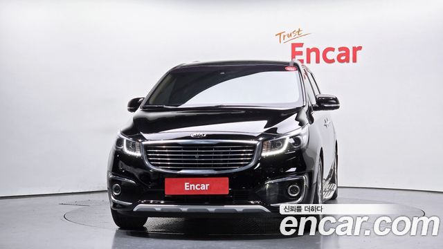 Kia Carnival 7-seater Limousine VIP — пробег 185 484 км — фото 3 из 5