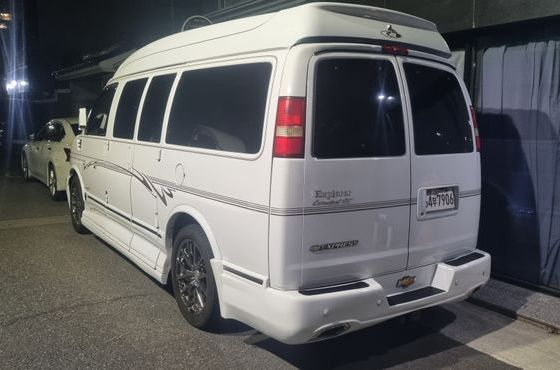 Chevrolet Express Van 5.3 — пробег 81 800 км — фото 2 из 5