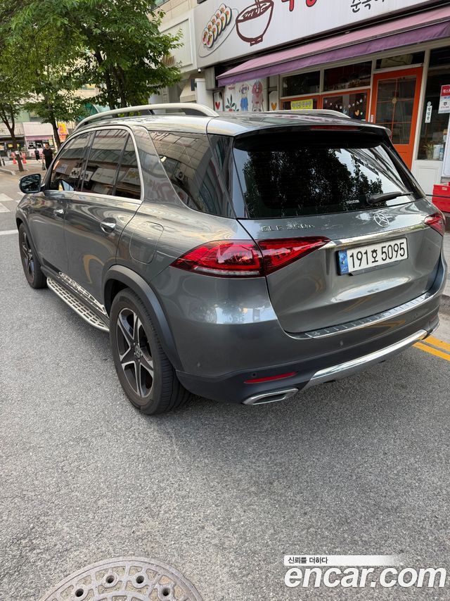 Mercedes-Benz GLE-Class GLE350e 4MATIC — пробег 76 500 км — фото 5 из 5