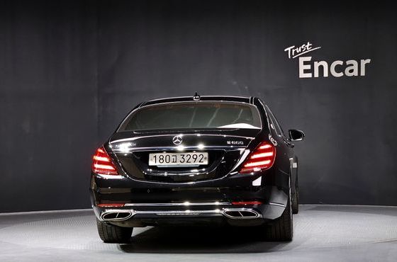 Mercedes-Benz S-Class Maybach S560 4MATIC — пробег 101 296 км — фото 4 из 5