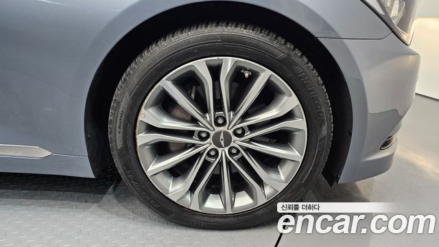 Hyundai Genesis из Кореи Encar