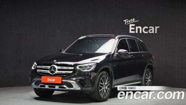 Mercedes-Benz GLC-Class GLC300e 4MATIC — пробег 71 418 км — фото 1 из 5