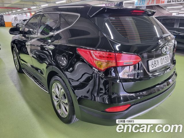 Hyundai Santafe Diesel(e-VGT) 2.0 4WD Exclusive — пробег 178 000 км — фото 2 из 5