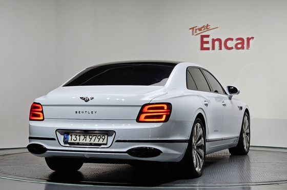 Bentley Flying Spur 4.0 — пробег 112 866 км — фото 2 из 5