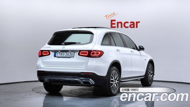 Mercedes-Benz GLC-Class GLC300e 4MATIC — пробег 134 724 км — фото 2 из 5