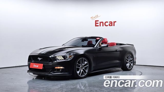 Ford Mustang GT Convertible — пробег 89 335 км — фото 1 из 5