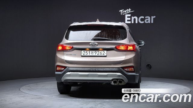 Hyundai Santafe Diesel 2.0 2WD Premium — пробег 83 768 км — фото 4 из 5