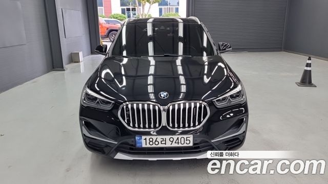 BMW X1 xDrive 20i xLine — пробег 49 015 км — фото 1 из 5