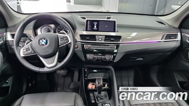 BMW X1 xDrive 20i xLine — пробег 49 015 км — фото 5 из 5