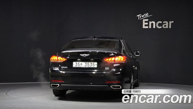 Hyundai Genesis из Кореи Encar