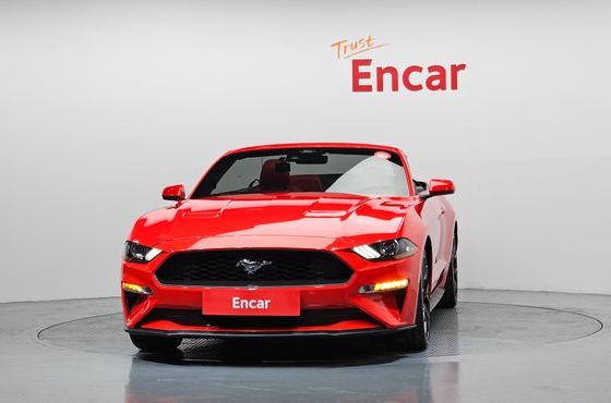 Ford Mustang Convertible — пробег 37 897 км — фото 3 из 5