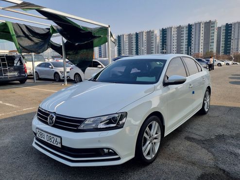 Volkswagen Jetta 2.0 TDI BlueMotion Premium 6th — пробег 153 431 км — фото 2 из 5