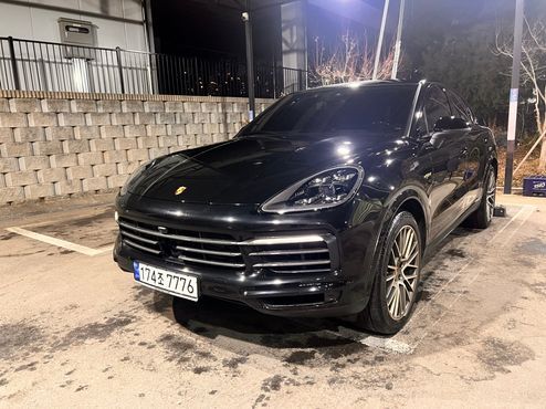 Porsche Cayenne 3.0 E-HYBRID COUPE PLATINUM EDITION — пробег 74 000 км — фото 2 из 5