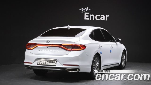 Hyundai Grandeur из Кореи Encar