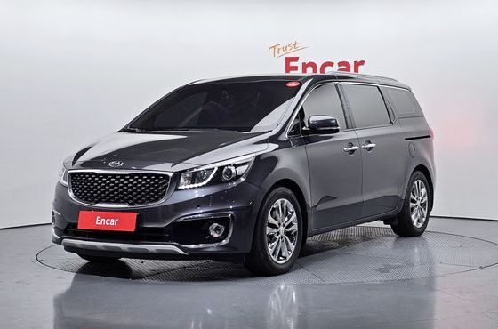 Kia Carnival 7-seater Limousine Magic Space — пробег 146 951 км — фото 1 из 5