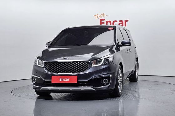 Kia Carnival 7-seater Limousine Magic Space — пробег 146 951 км — фото 3 из 5