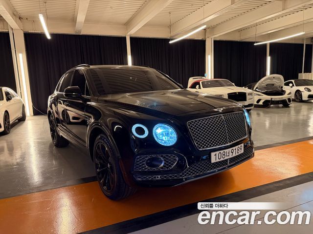 Bentley Bentayga 6.0 W12 — пробег 48 000 км — фото 2 из 5