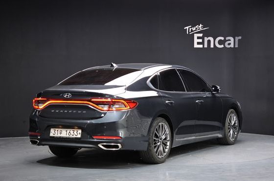 Hyundai Grandeur 3.0 Exclusive Special — пробег 82 123 км — фото 2 из 5