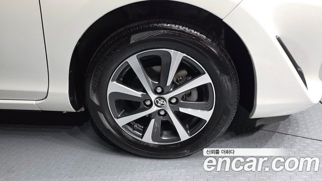 Toyota Prius 1.5 — пробег 96 882 км — фото 5 из 5