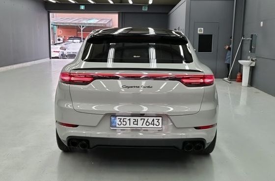 Porsche Cayenne 4.0 Turbo — пробег 20 926 км — фото 4 из 5