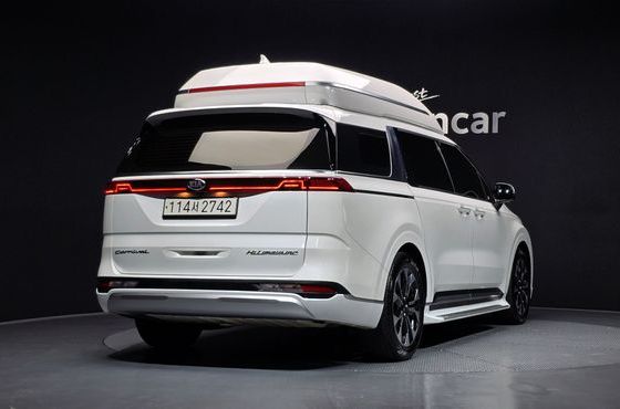 Kia Carnival Gasoline 9-Seater Hi-Limousine Signature — пробег 30 739 км — фото 2 из 5