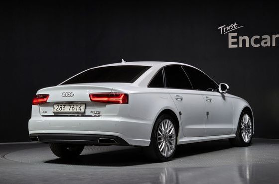 Audi A6 40 TDI Quattro Premium C7 — пробег 105 882 км — фото 2 из 5