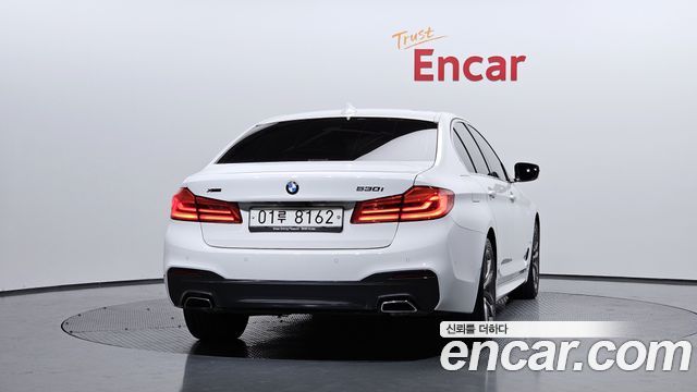 BMW 5-Series 530i xDrive M Sport Package Plus — пробег 77 922 км — фото 4 из 5