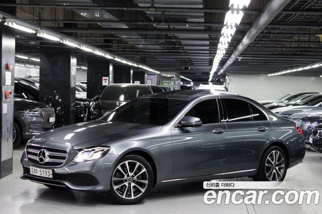 Mercedes-Benz E-Class E300 4MATIC Avnatgarde — пробег 88 400 км — фото 3 из 5