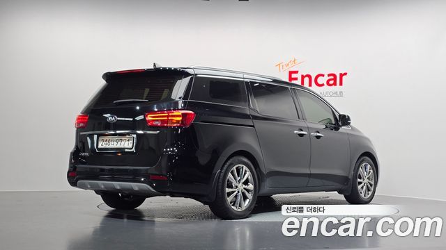 Kia Carnival из Кореи Encar