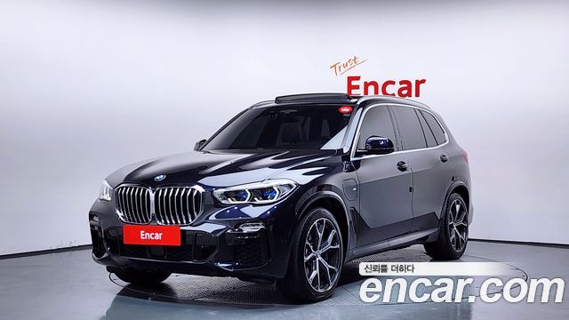 BMW X5 xDrive 45e M Sport — пробег 122 778 км — фото 1 из 5