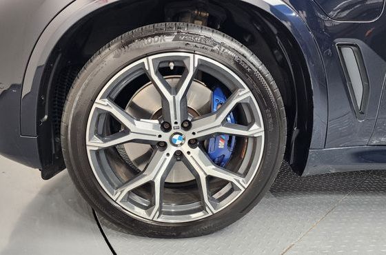 BMW X5 xDrive 45e M Sport — пробег 122 778 км — фото 5 из 5