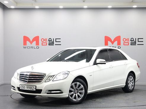 Mercedes-Benz E-Class E200 CGI — пробег 94 640 км — фото 1 из 5